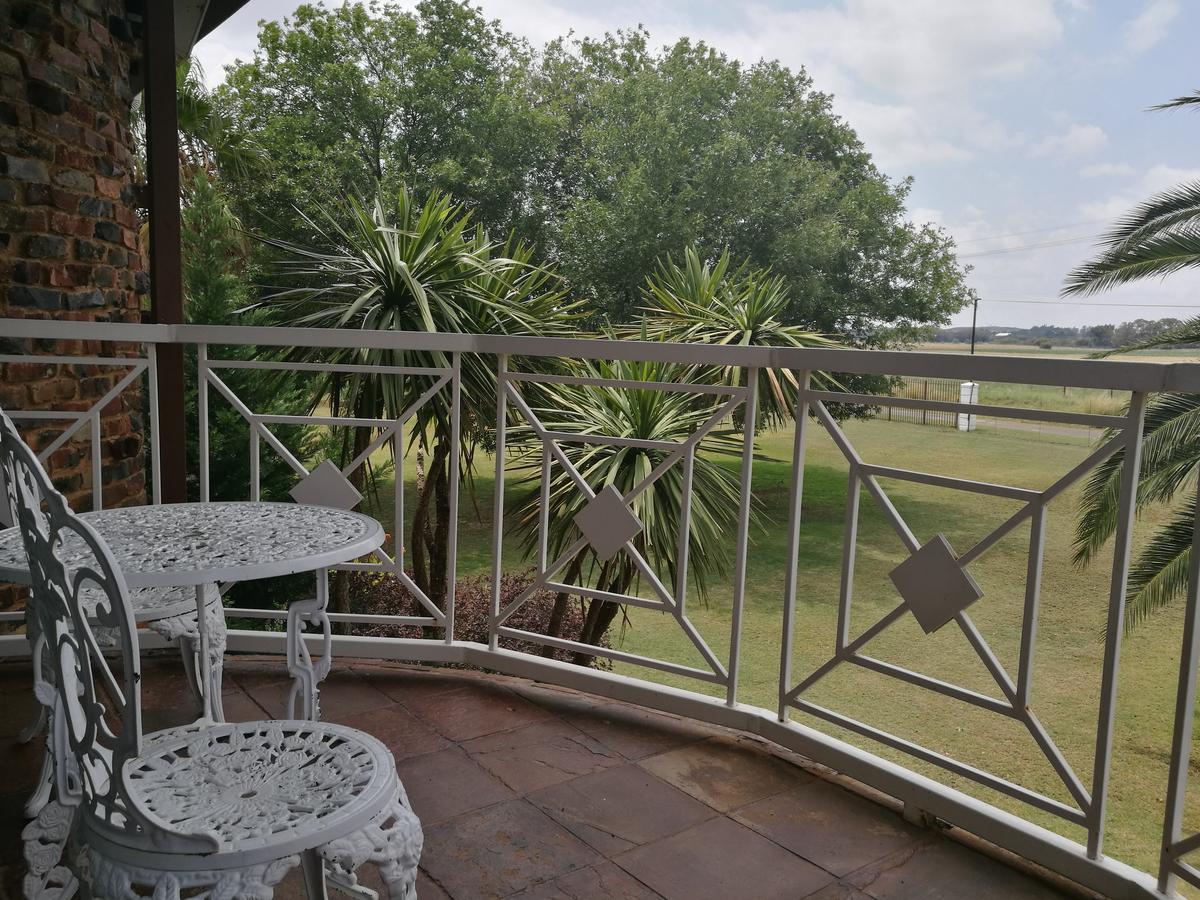 Krige Lodge B&B Bloemfontein Exterior foto
